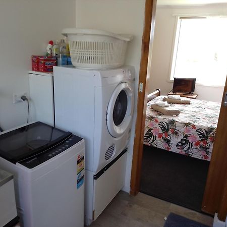 Waratah Waterfall Retreat Unit 1 Free Pay Tv In Two Rooms Free Wifi Bagian luar foto